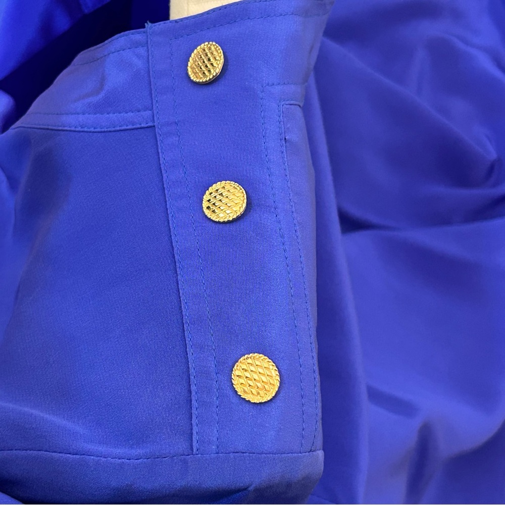 Carlisle 100% Silk Button Down Top Royal Blue Shoulder Pads Gold Buttons Vintage - Picture 3 of 8